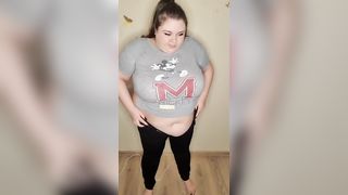 Feedee Alice trying on Small things - 9 image