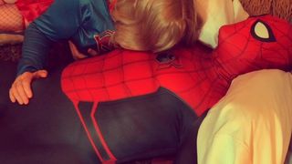 Supergirl FUCKS Spiderman - 1 image