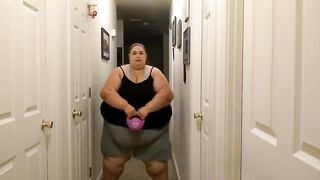 Ssbbw works out - 7 image