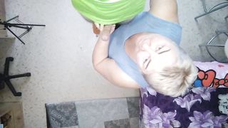 paid off with a blowjob with an electrician - 7 image