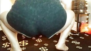 Kepi Carter Slow motion Calf muscle flex