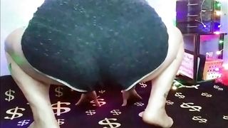 Kepi Carter Slow motion Calf muscle flex - 12 image