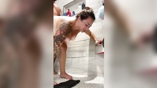 Cumming on wifes face after fucking her in the shower - 12 image