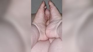 Chubby Bbw giving footjob - 11 image