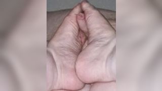 Chubby Bbw giving footjob - 14 image