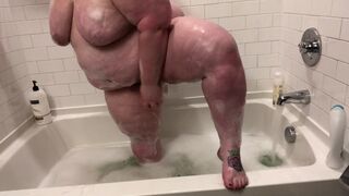 BBW BUBBLE BATH & CUM - 1 image