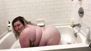 BBW BUBBLE BATH & CUM - 6 image