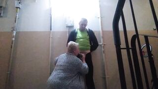 oral sex and masturbation cock in the entrance 1 - 8 image