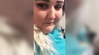 NATURAL MESSY FACESTUFF: GLUTTONOUS PIG - 3 image