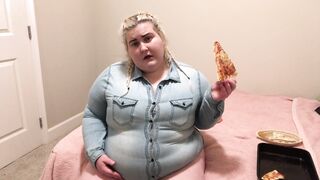 FAT GIRL POPS HER BUTTONS - 10 image