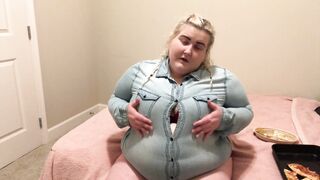 FAT GIRL POPS HER BUTTONS - 15 image