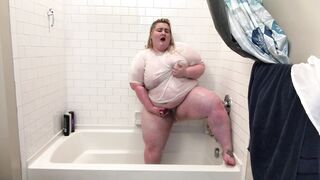 WET TSHIRT SHOWER ORGASM - 15 image