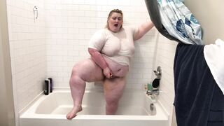 WET TSHIRT SHOWER ORGASM - 5 image