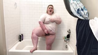 WET TSHIRT SHOWER ORGASM - 8 image