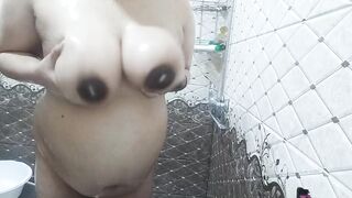 Pregnant wife showering - 13 image