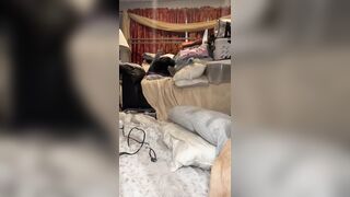 Riding my big dildo while using vibrator and humping pillow with lots of oil - 15 image