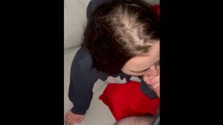 Tinder date begs me to cum on her face - 1 image