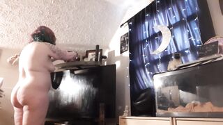 A good wife cleans NAKED - 11 image