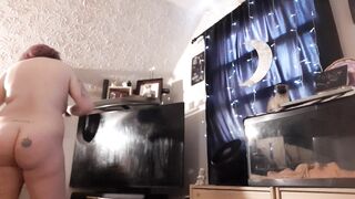 A good wife cleans NAKED - 14 image