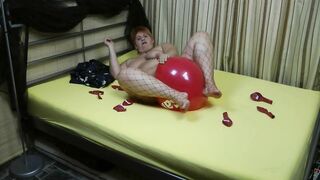 Annadevot - Naked balloon games - 12 image