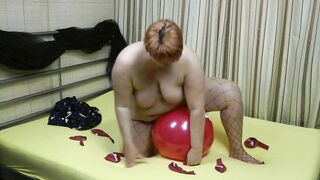 Annadevot - Naked balloon games - 7 image