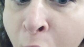 Sexyy GreenEyes Gemini deepthroating her favorite sparkly toy - 4 image