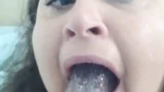 Sexyy GreenEyes Gemini deepthroating her favorite sparkly toy - 9 image