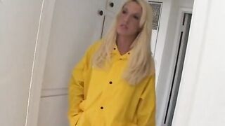 Chunky bitch and her girlfriend playing with their wet cunts - 2 image