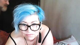 Bluehead mature bitch demonstrates excellent gaping & pissing, after which she gets doggystyled .!. - 8 image