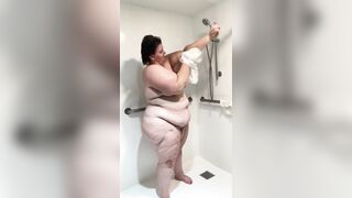 A nice open shower with me in the hotel - 15 image