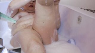 Annadevot - Hot water makes horny holes :-) - 3 image