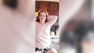 A morning a tease with sensual sunshine - 2 image