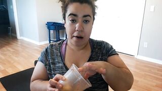 Stephanie Benitez fat ass twerking on the dick in Spanish - 2 image