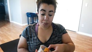 Stephanie Benitez fat ass twerking on the dick in Spanish - 3 image