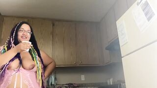 Moxie Fizzle reaction to 100 stroke video behind scene - 13 image