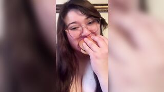 Weight Gain Babe - 2 image