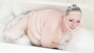 BBW Bubble Bath w/ Veggie Surprise - 14 image