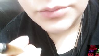 Close Up smoking - 7 image