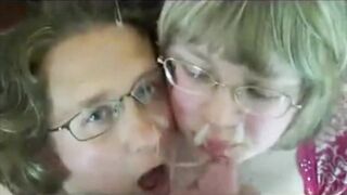 bbw friends share facials - 11 image