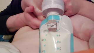 Filling up bags of MILK after pumping bbw TITTIES - 15 image
