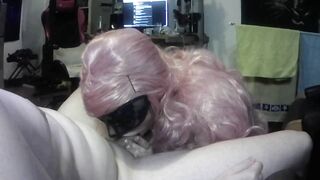 Dream stepdaughter loves to gives deepthroat blowjob to her stepdaddy