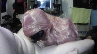 Dream stepdaughter loves to gives deepthroat blowjob to her stepdaddy