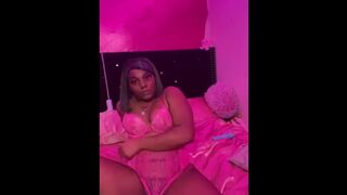 18 year old making herself squirt with vibrater