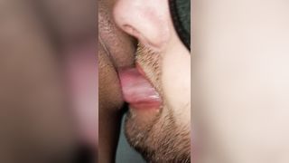 Amateur couple, hubby lick his pregnant wife pussy - 9 image