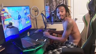 BBW makes Boyfriend get off the Game - 1 image