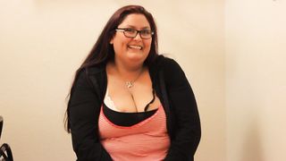 Fatty BBW comes over to Film goes Home Empty Handed Blowjob Facial: Part 1 of 3 - 8 image