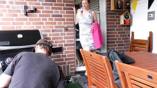 German mom fuck with the technician - 2 image