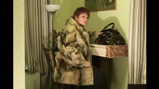 Annadevot - fur coat special