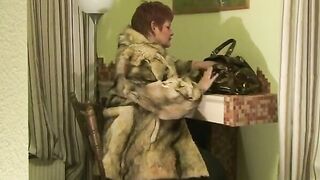 Annadevot - fur coat special - 2 image