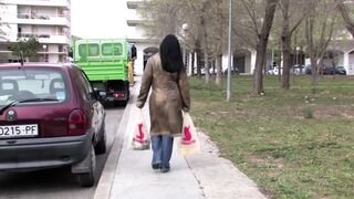 4K anal outdoors chubby mature MILF with vegetables DP